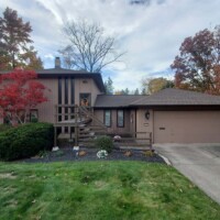 Interior and exterior painting, staining, refinishing projects by Paint Medics Inc in Cleveland, Parma and all of Northeast Ohio.